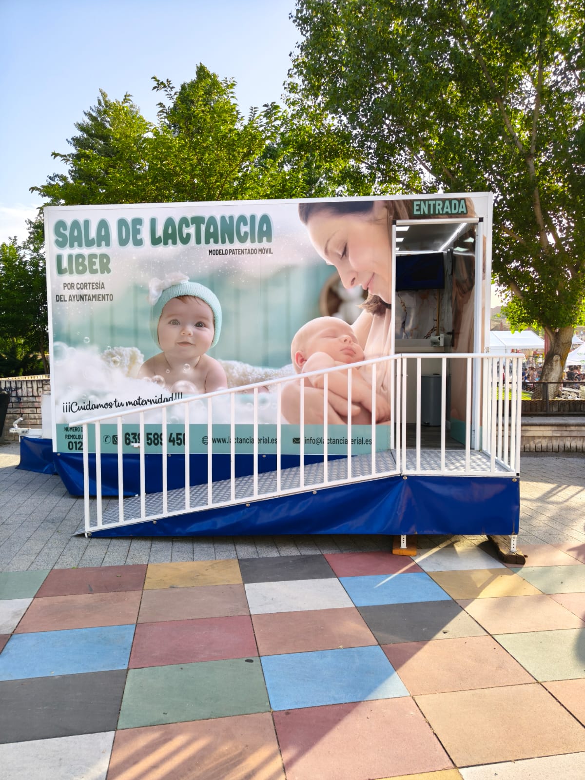 Empresa-pionera-en-salas-de-lactancia-móviles-en-España